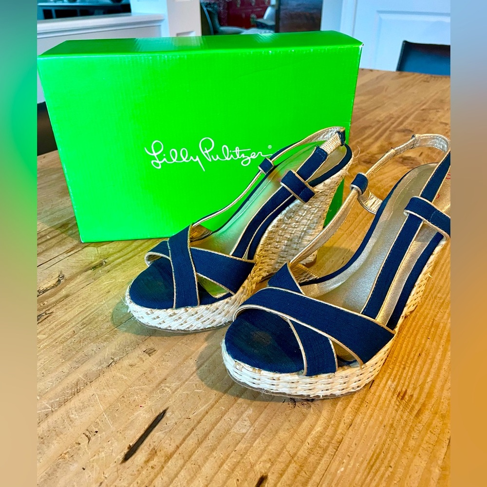 -🩷HOST PICK!🩷 Lilly Pulitzer Ashley Wedge—simply fabulous!